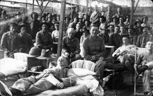 Black and white picture of soldiers in Heliopolis hospital